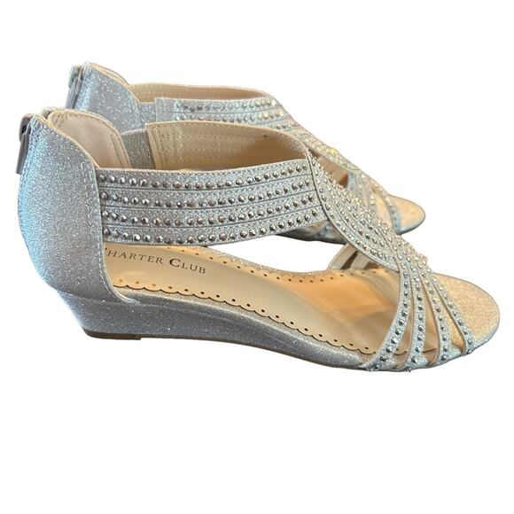 Charter Club Ginifur Strappy Rhinestone Detail Back Zip Wedge Sandal NEW Size 5 - Picture 2 of 11